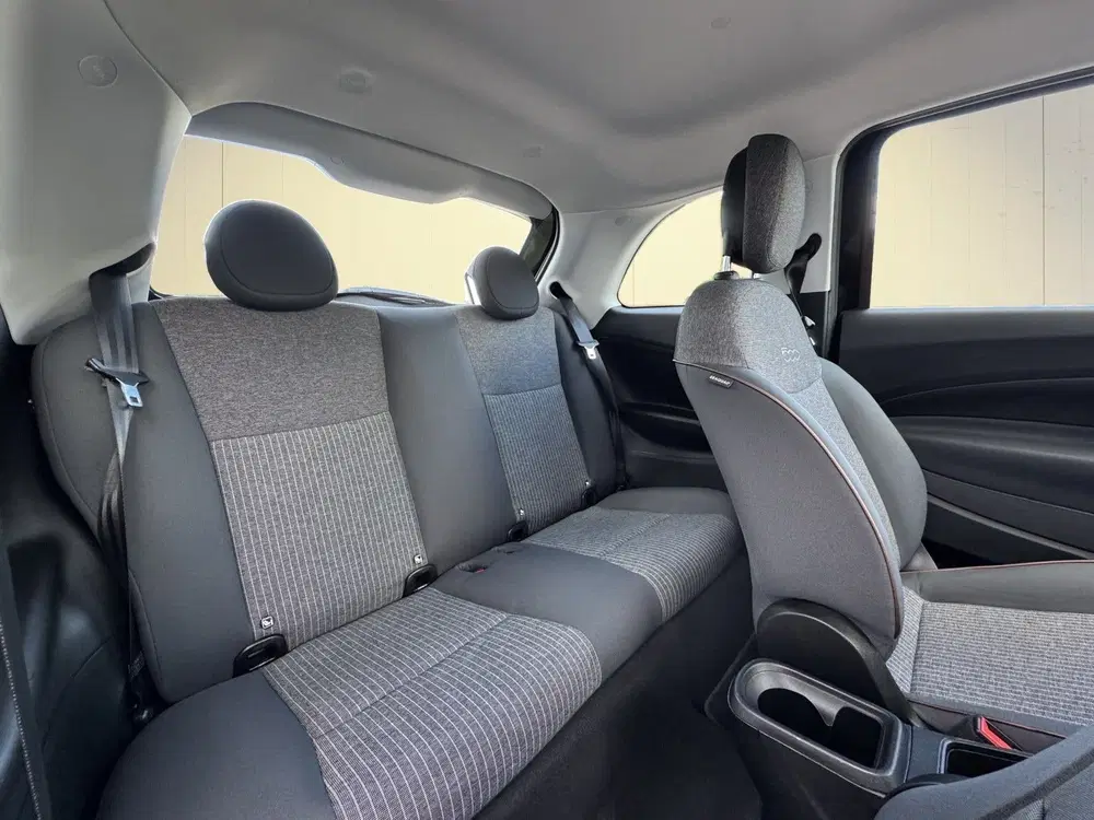 Fiat 500e ICON 42 KWH Soh 96% CAMERA uit 2022, foto 17