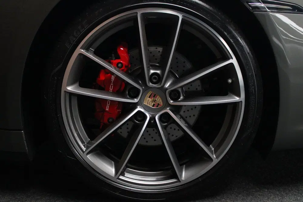 Porsche 911 3.0 4 Targa Leer Navi Camera Bose Climate uit 2022, foto 14