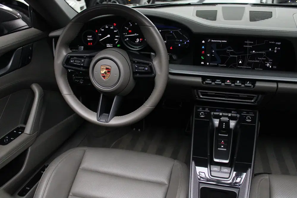 Porsche 911 3.0 4 Targa Leer Navi Camera Bose Climate uit 2022, foto 16