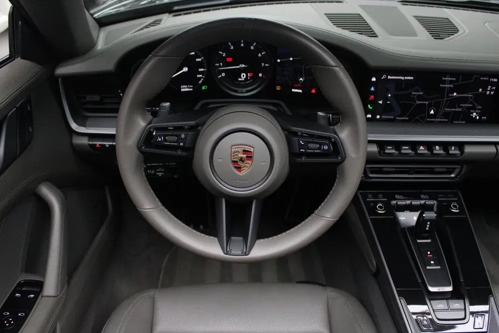 Porsche 911 3.0 4 Targa Leer Navi Camera Bose Climate uit 2022, foto 18