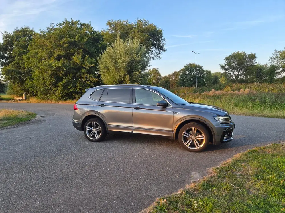 Volkswagen Tiguan Allspace VW Tiguan Allspace R-Line | Leder | Pano | 360° | 1.5 TSI uit 2019, foto 13