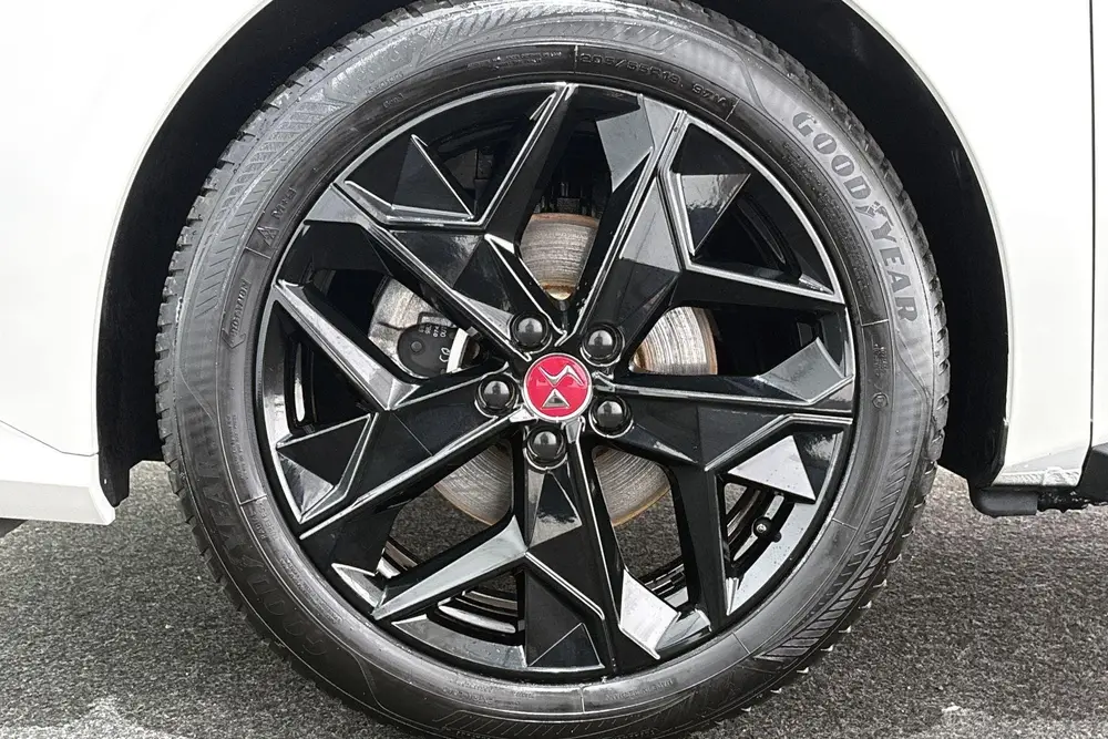 DS Automobiles DS 4 DS 4 1.2 PureTech Performance Line Automaa uit 2022, foto 20