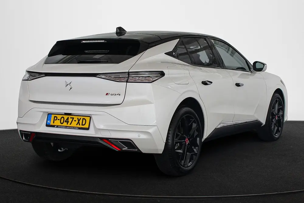DS Automobiles DS 4 DS 4 1.2 PureTech Performance Line Automaa uit 2022, foto 3