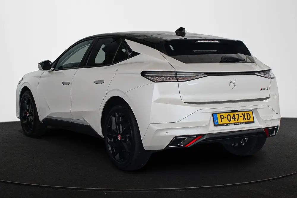 DS Automobiles DS 4 DS 4 1.2 PureTech Performance Line Automaa uit 2022, foto 4