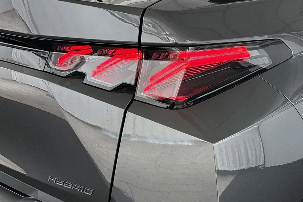 Peugeot 3008 1.2 Hybrid 145 GT Stoelverwarming Keyless uit 2026, foto 19