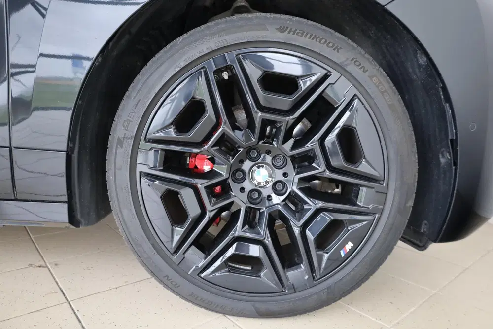 BMW iX xDrive45 uit 2025, foto 8