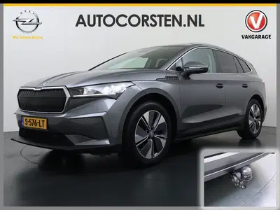 Skoda Enyaq PanoDak Trekhaak Navi Camera Apple Carplay uit 2023