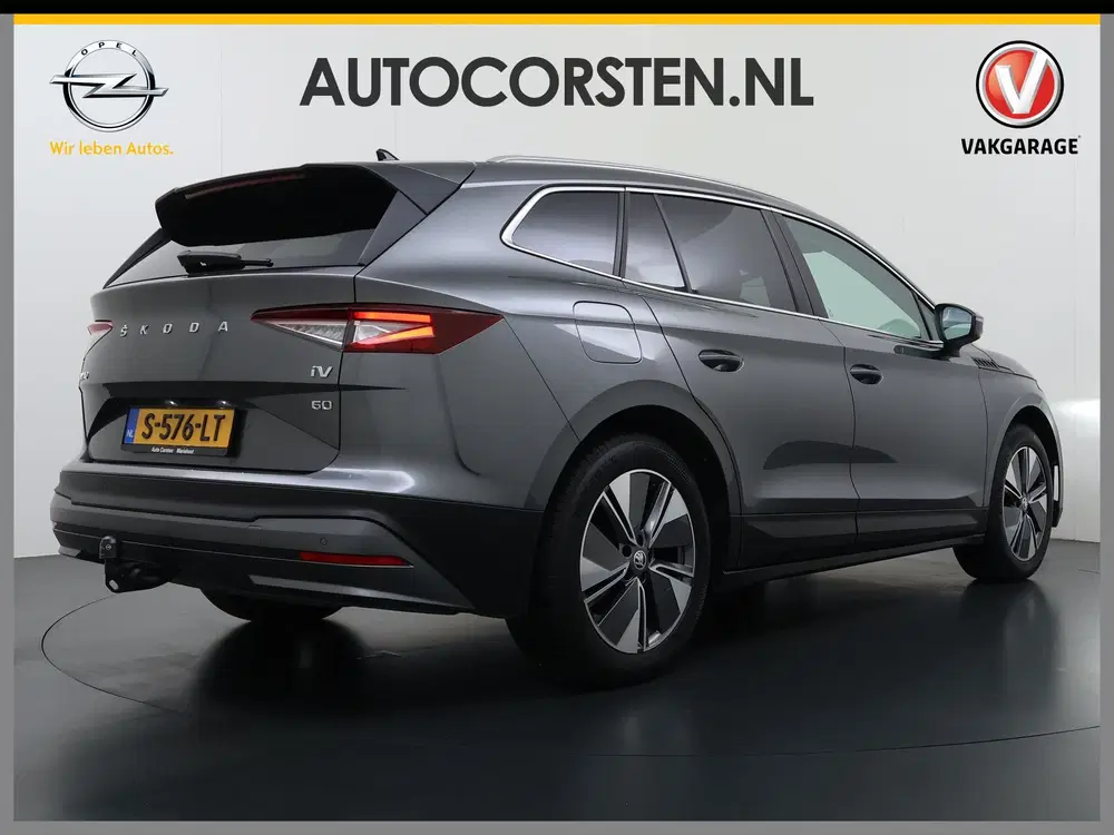 Skoda Enyaq PanoDak Trekhaak Navi Camera Apple Carplay uit 2023, foto 2