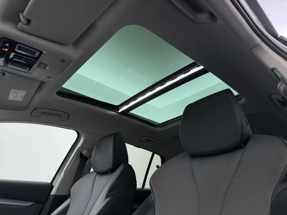 Skoda Enyaq PanoDak Trekhaak Navi Camera Apple Carplay uit 2023, foto 3