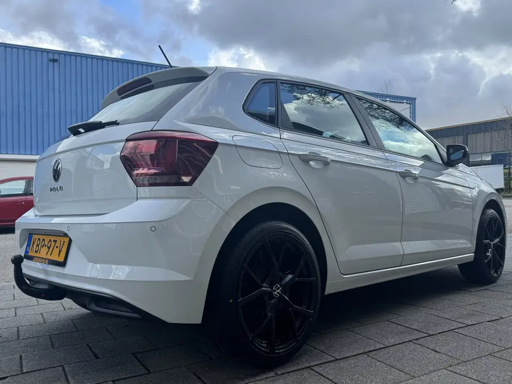 Volkswagen Polo 1.0 Trendline - Navigatie I Airco I PDC I LE uit 2021, foto 4