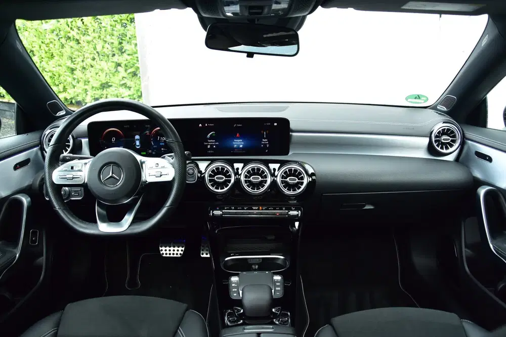 Mercedes-Benz CLA 250 e Business Solution AMG Limited uit 2020, foto 4