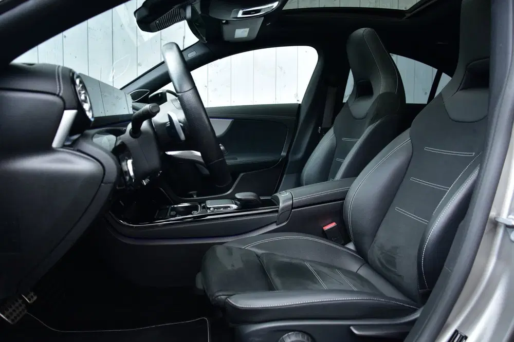 Mercedes-Benz CLA 250 e Business Solution AMG Limited uit 2020, foto 5