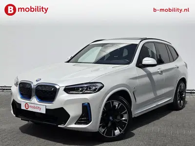 BMW iX3 High Executive M-Sport 80 kWh SOH 98% 'Min uit 2022