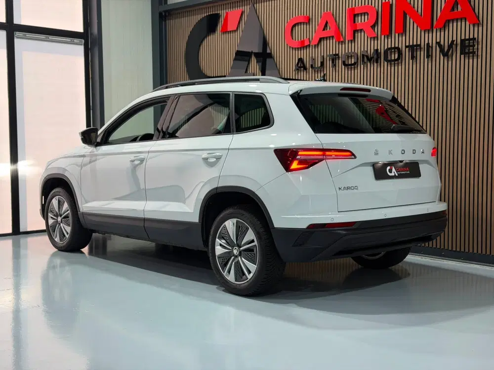 Skoda Karoq 1.0 TSI Business Edition uit 2022, foto 3