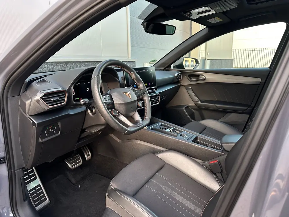 Cupra Leon Sportstourer 1.4 E-Hybrid VZ|PANO|ACC|CAMERA uit 2020, foto 12