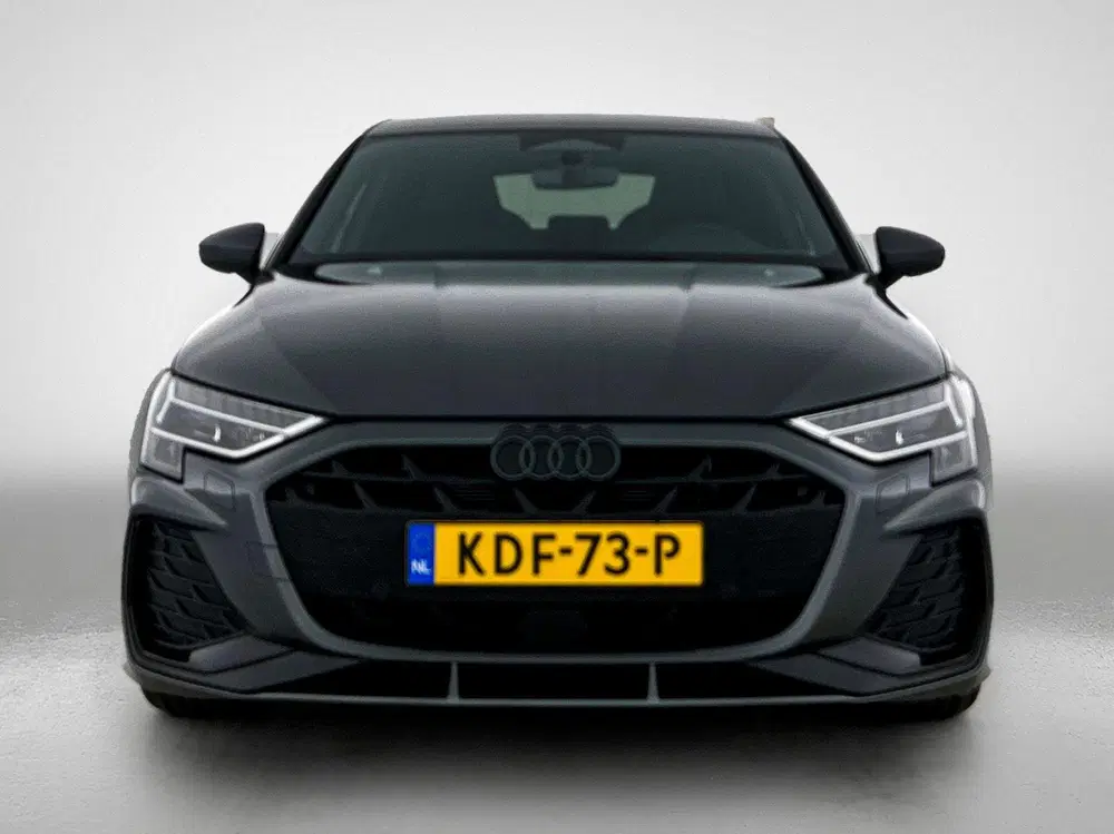 Audi A3 30 TFSI S edition 116 PK uit 2026, foto 2