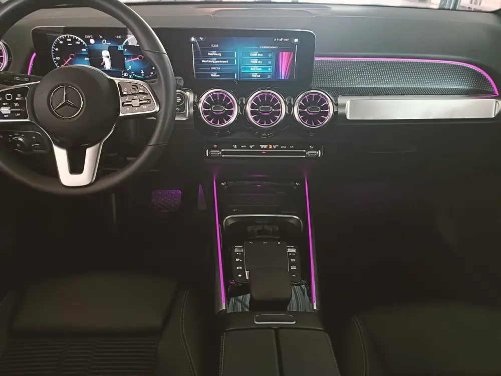 Mercedes-Benz GLB 180 Business Solution Luxury uit 2022, foto 2