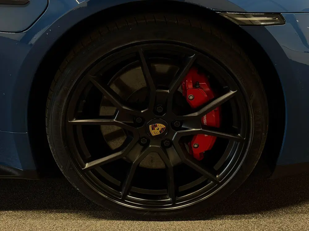Porsche Taycan GTS 93 kWh Panodak Sport Design uit 2022, foto 4