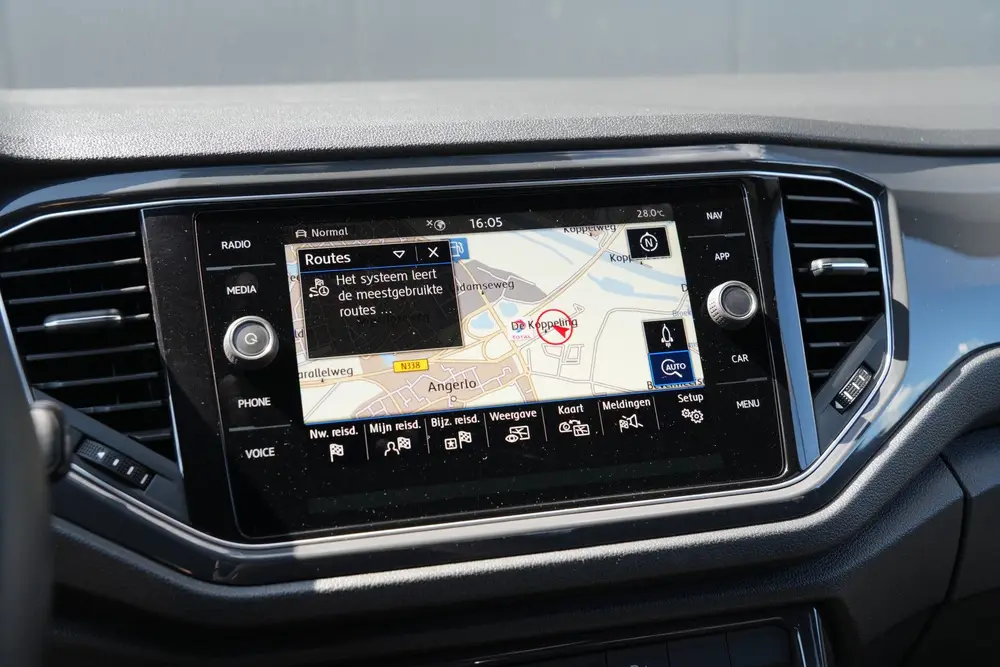 Volkswagen T-Roc 1.5 TSI Sport Business R - ACC - LED - Carp uit 2020, foto 14