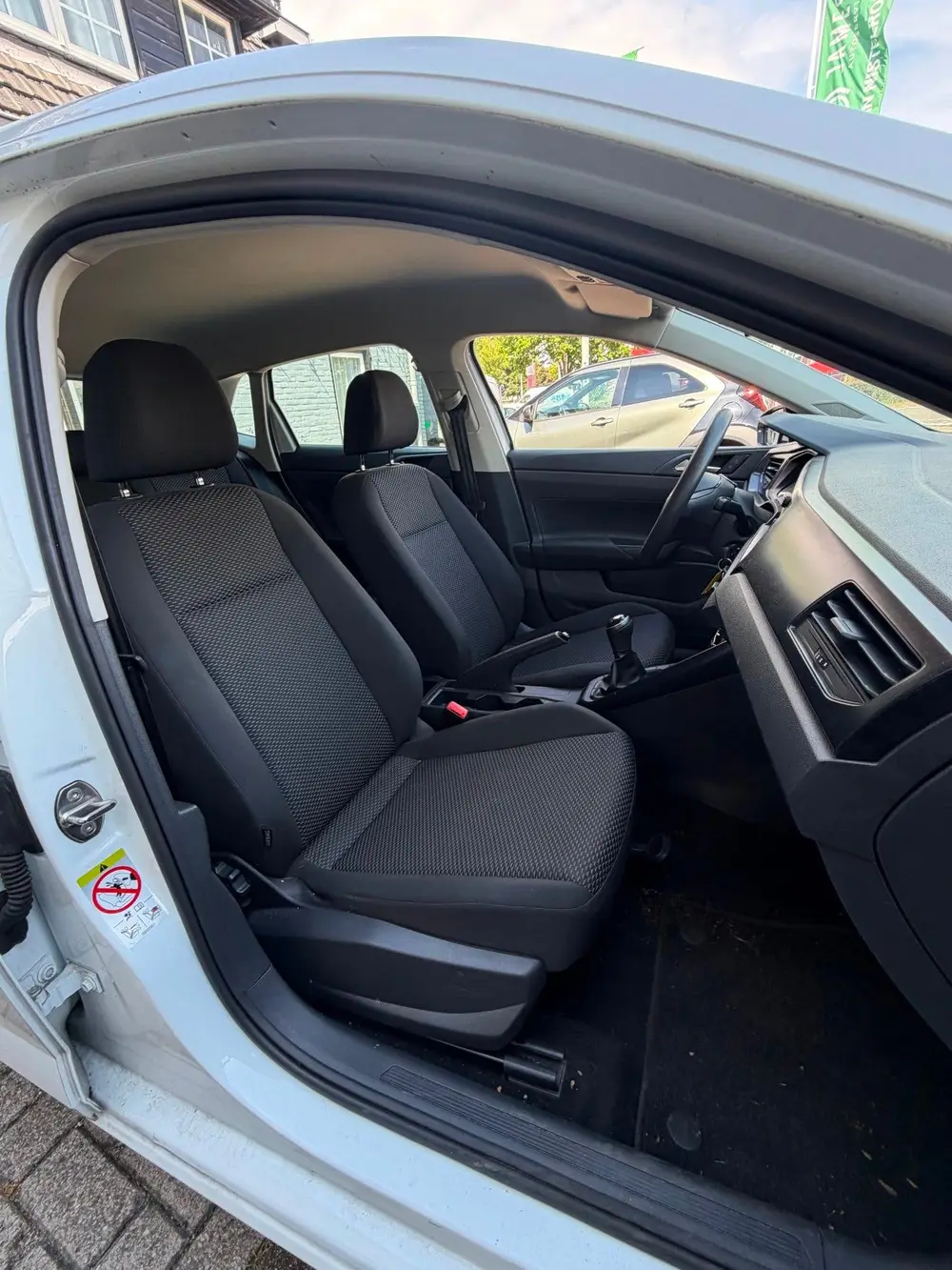 Volkswagen Polo 1.0 MPI Comfortline uit 2020, foto 12