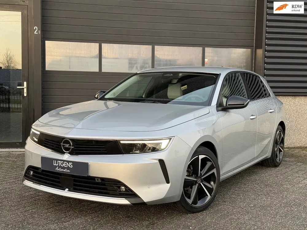 Opel Astra 1.2 GS-line Leder uit 2023