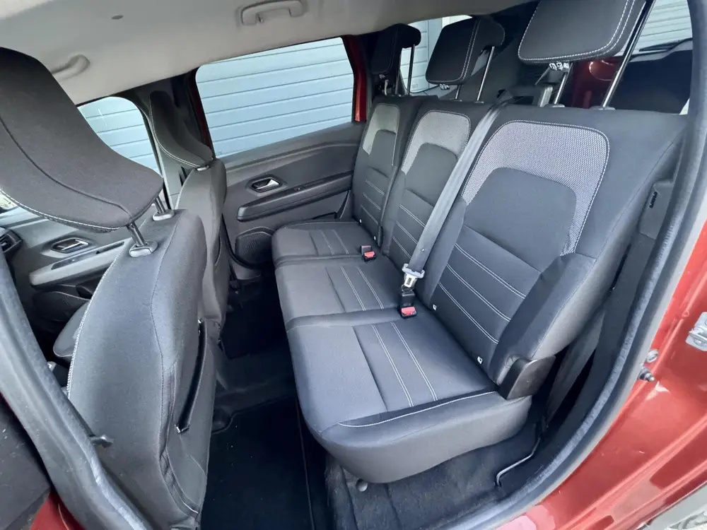 Dacia Jogger 1.0 TCe Bi-Fuel 101pk Comfort uit 2022, foto 17