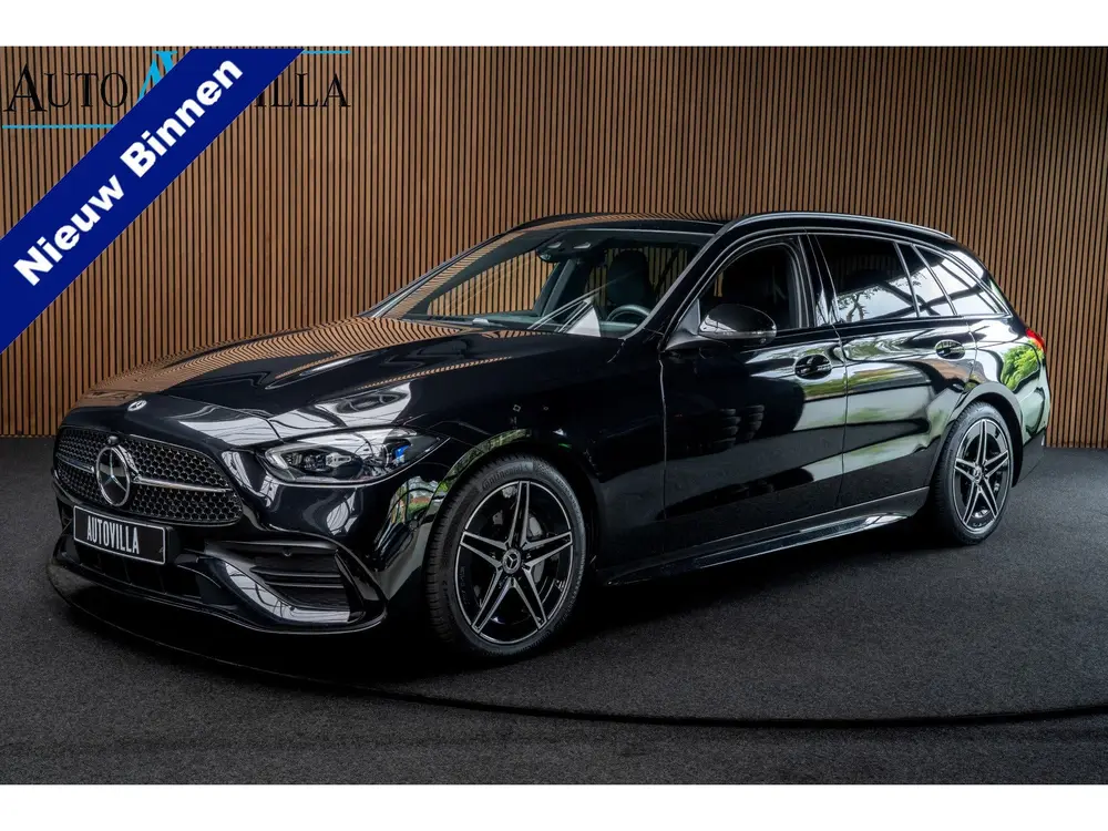 Mercedes-Benz C-Klasse 180 AMG Pano Leder Matrix LED uit 2024