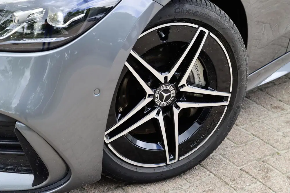 Mercedes-Benz C-Klasse 180 AMG Line Mild Hybrid Pano Wegkl.T uit 2022, foto 9