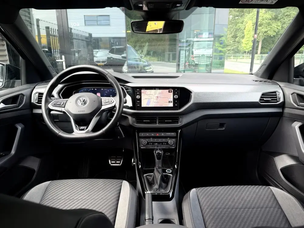 Volkswagen T-Cross 1.0 TSI Style Business R uit 2021, foto 11