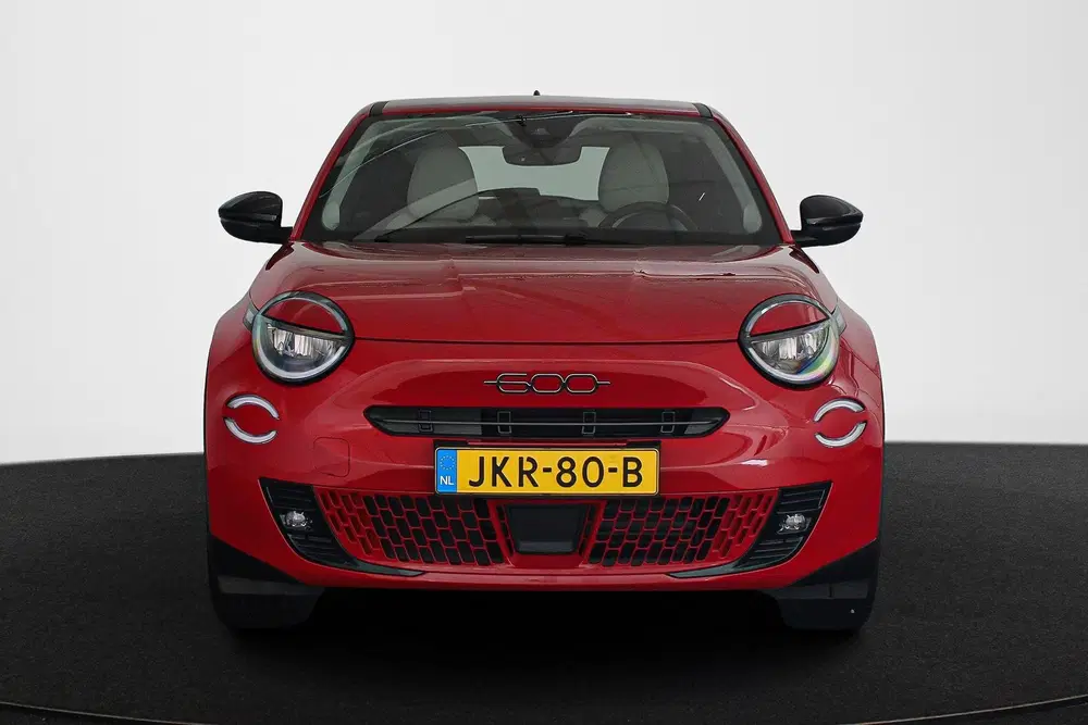 Fiat 600e Urban 54 kWh SOH 97% Pack Style Apple CarP uit 2025, foto 14