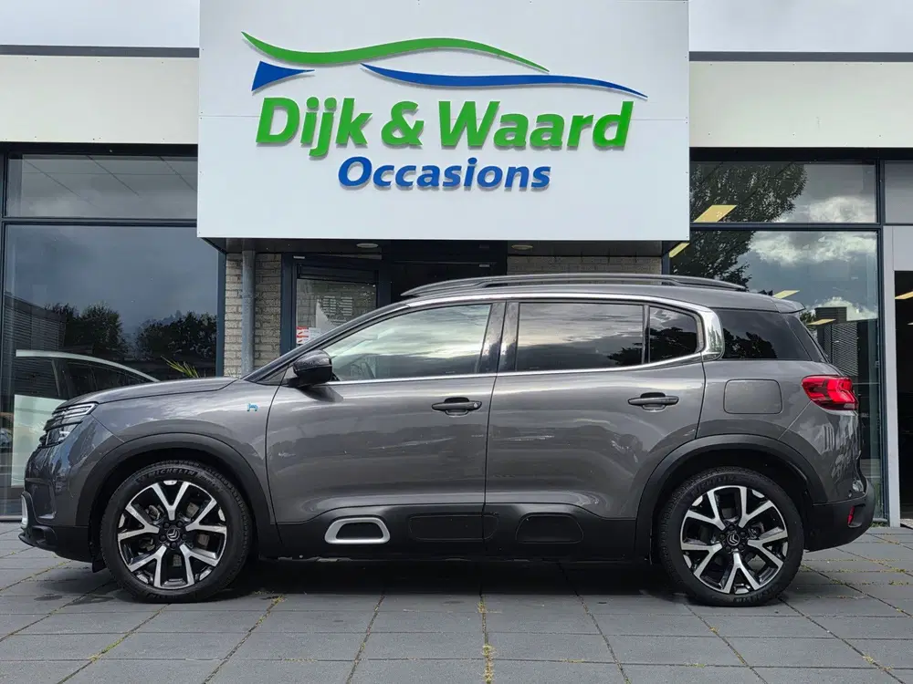 Citroën C5 Aircross Citroen C5 Aircross 1.6 Plug-in Hybrid 225 uit 2021, foto 9
