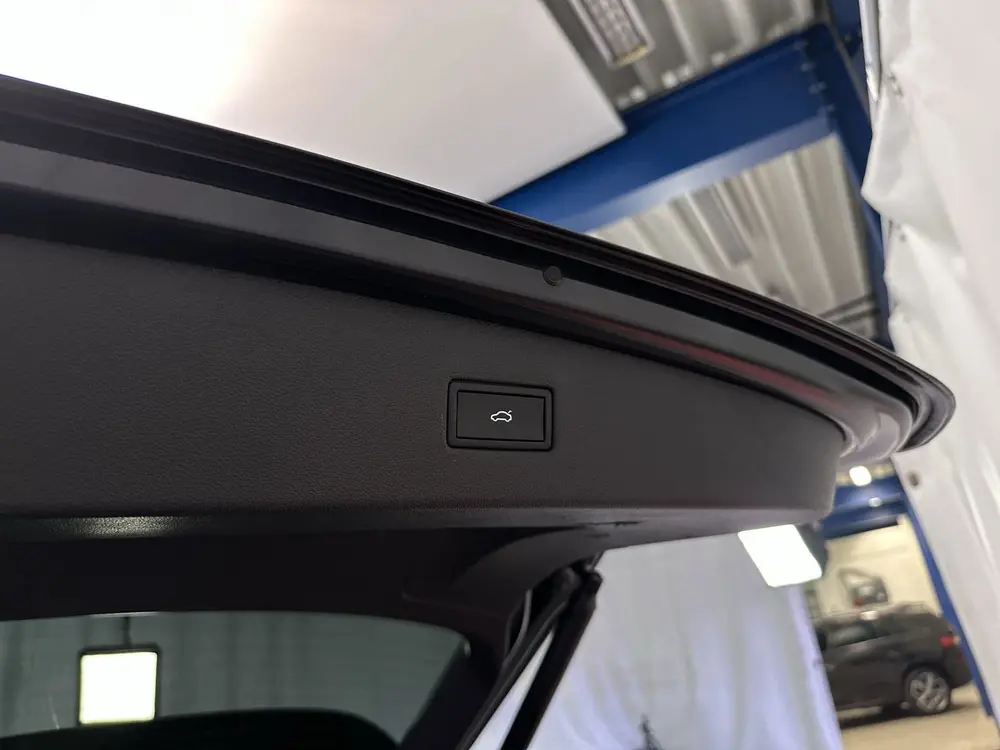 Volkswagen Tiguan Allspace 1.5 TSI R-Line Business+ 7p. Pano uit 2022, foto 18
