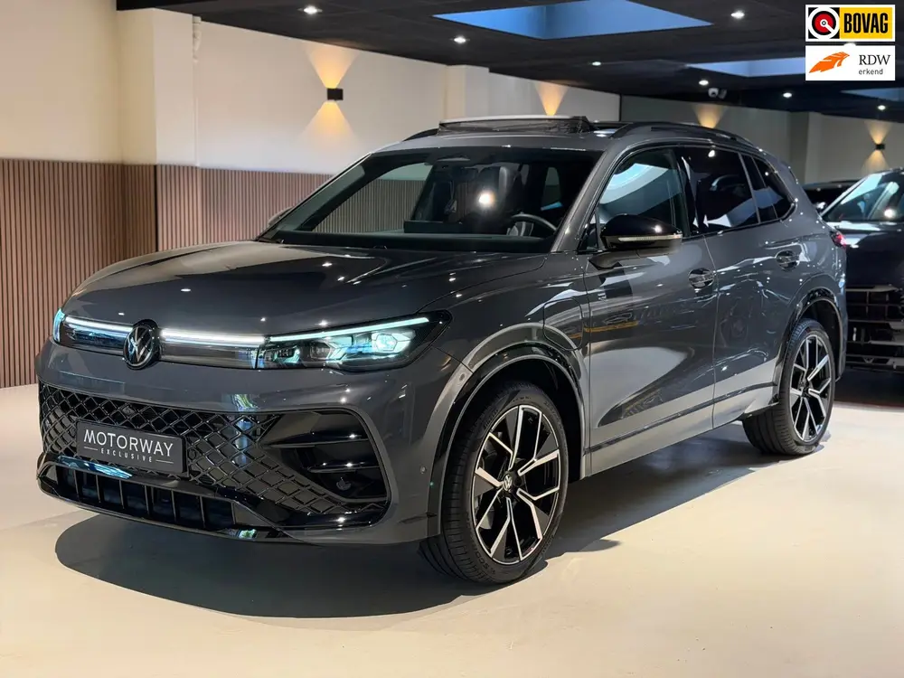 Volkswagen Tiguan 1.5 eHybride 3x R-Line|Pano|Memory|Matrix| uit 2025