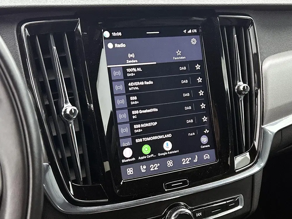 Volvo V90 2.0 B4 Momentum Business uit 2021, foto 7