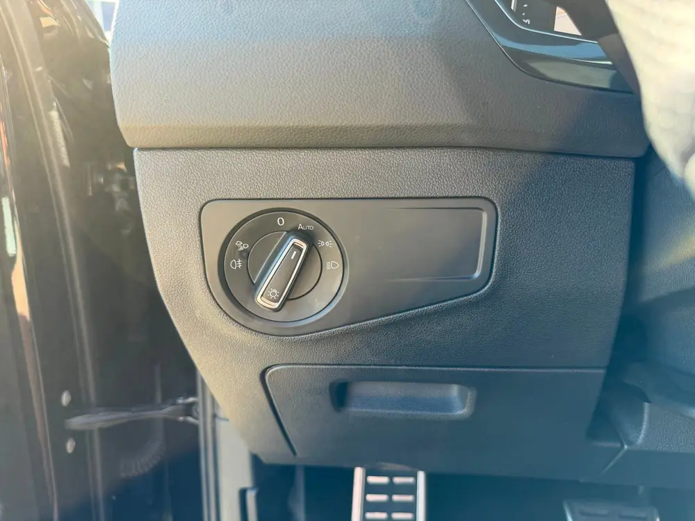 Volkswagen Tiguan 1.5 TSI R-Line ACC I Lane-Assist I Virtual uit 2022, foto 14