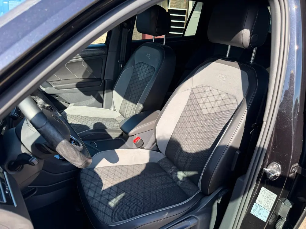 Volkswagen Tiguan 1.5 TSI R-Line ACC I Lane-Assist I Virtual uit 2022, foto 8