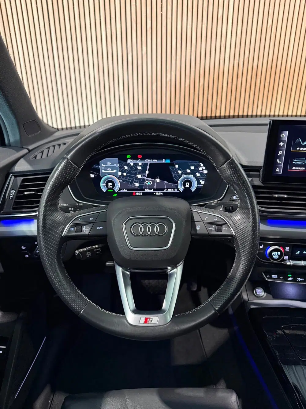 Audi Q5 55 TFSIe S-line uit 2021, foto 12