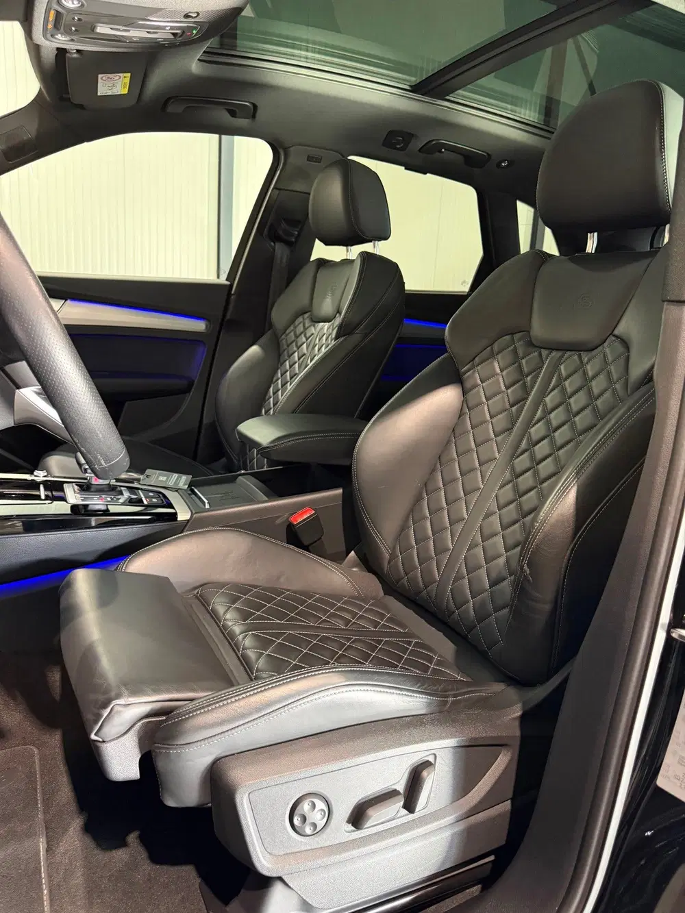 Audi Q5 55 TFSIe S-line uit 2021, foto 18
