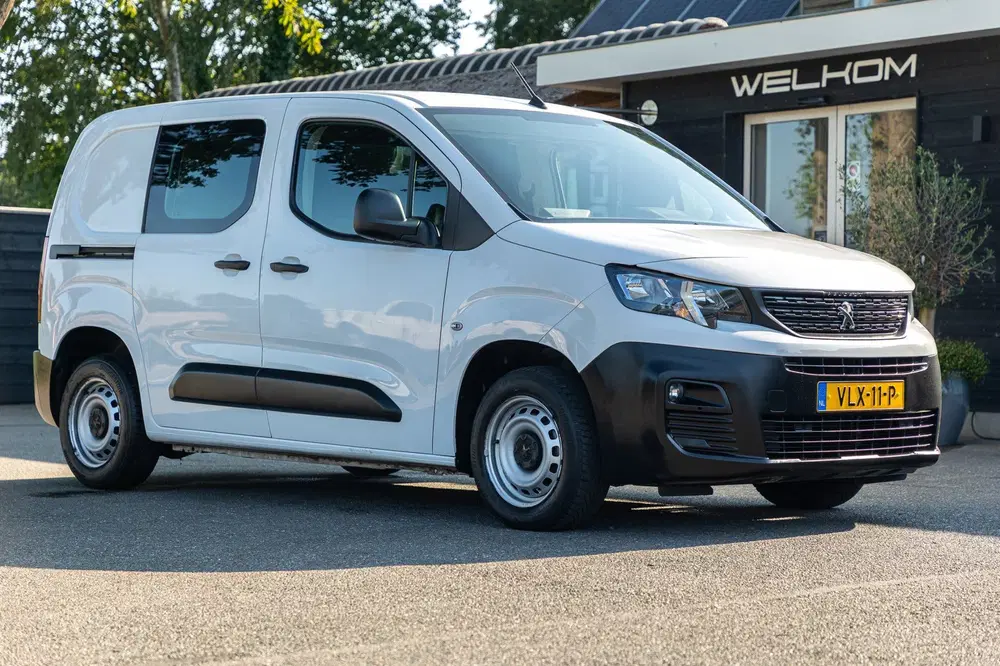 Peugeot Partner 1.2 PureTech 110 PK Premium Airco I Cruise uit 2021, foto 17