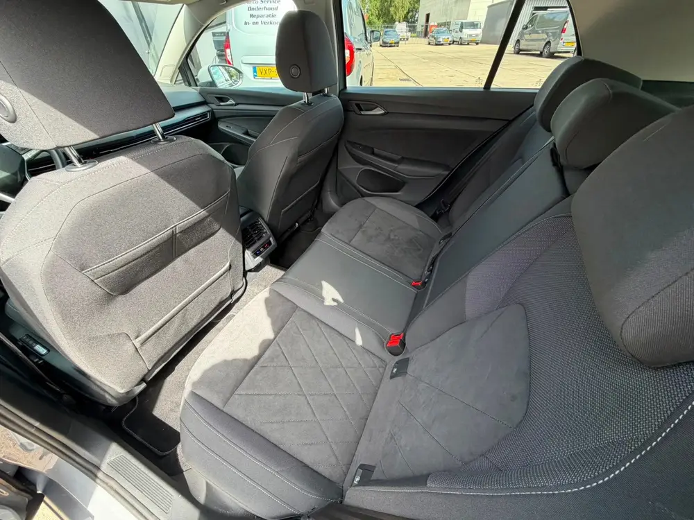 Volkswagen Golf 1.5 TSI Style DSG NARDOGREY camera navigatie uit 2024, foto 19