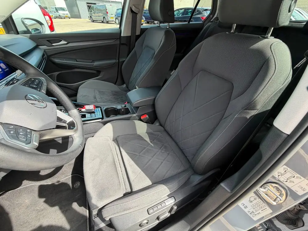 Volkswagen Golf 1.5 TSI Style DSG NARDOGREY camera navigatie uit 2024, foto 20