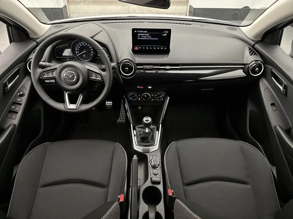 Mazda 2 1.5 e-SkyActiv-G 90 Centre-Line uit 2023, foto 7
