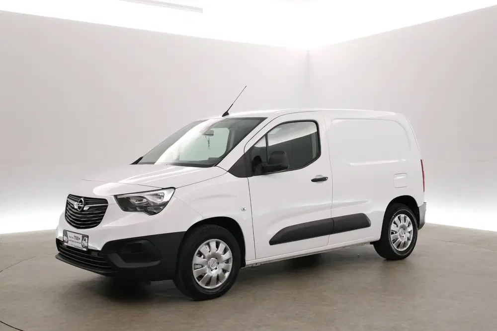 Peugeot Partner Opel Combo-e 50 kWh uit 2022, foto 11