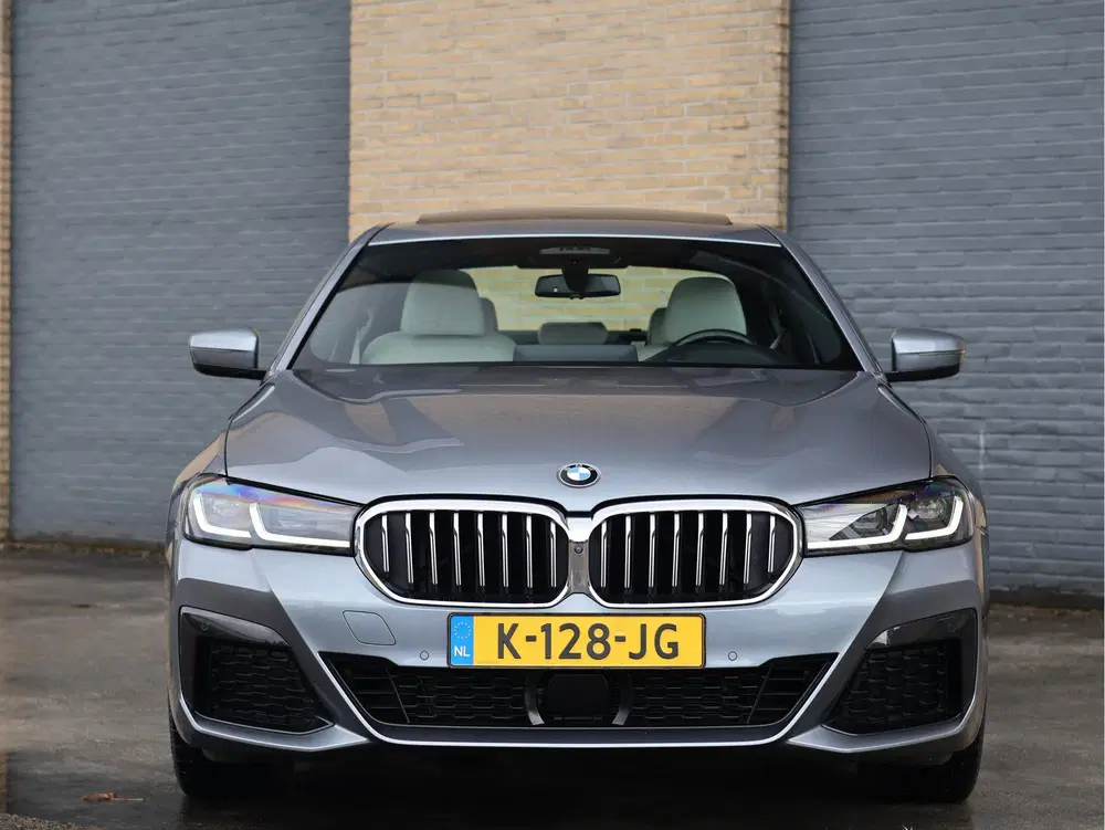 BMW 5-serie 5 Serie 530e High Executive M Sport Schuif uit 2021, foto 11