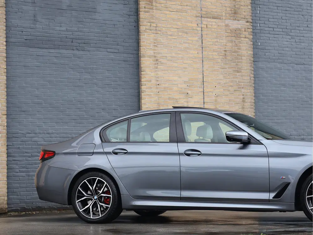 BMW 5-serie 5 Serie 530e High Executive M Sport Schuif uit 2021, foto 17
