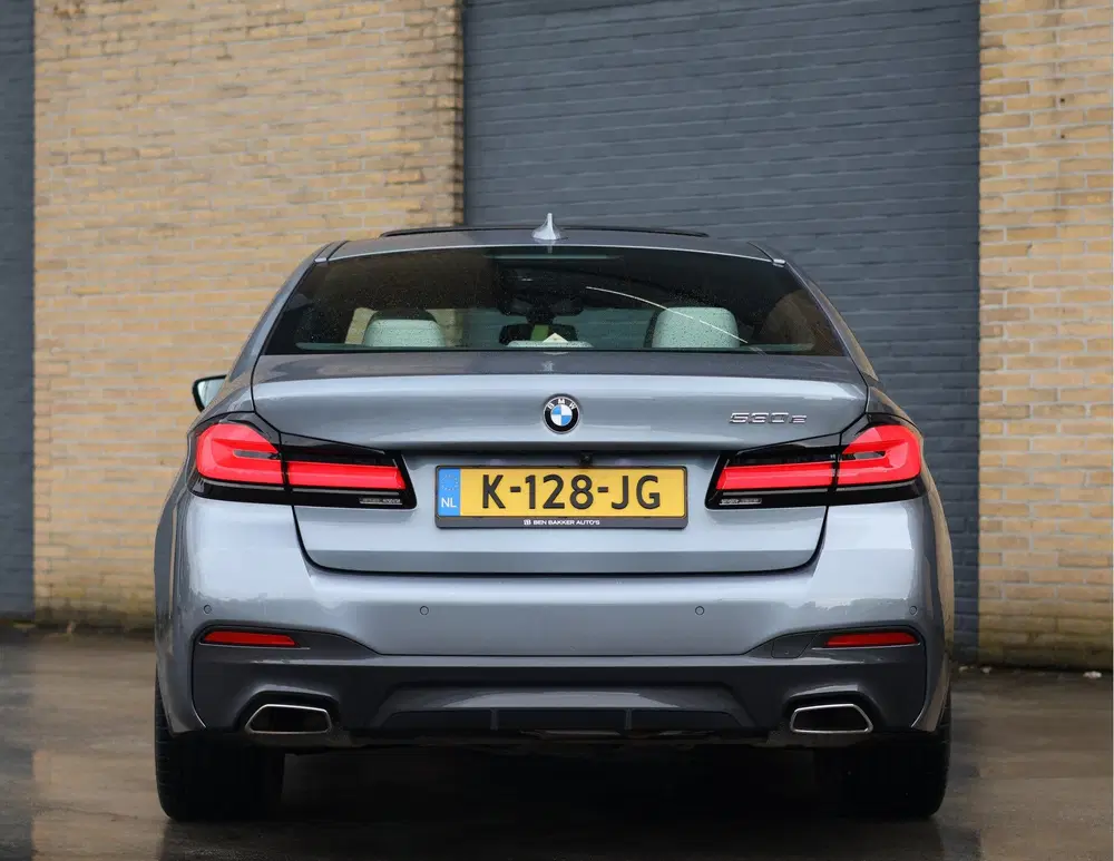 BMW 5-serie 5 Serie 530e High Executive M Sport Schuif uit 2021, foto 19
