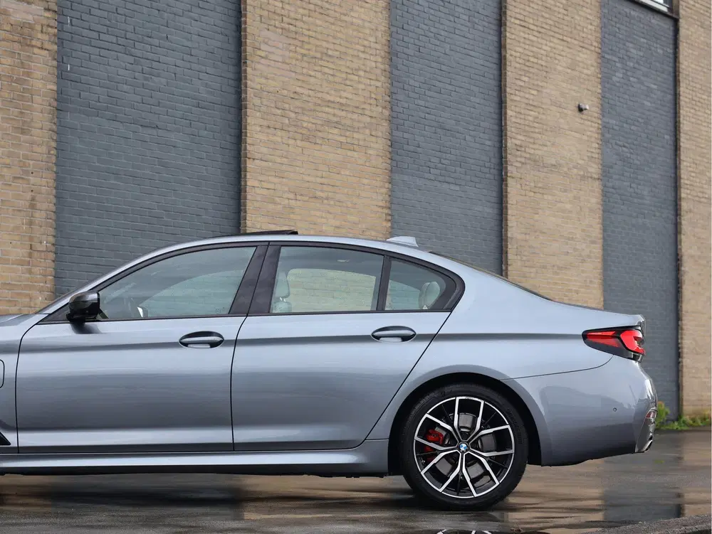 BMW 5-serie 5 Serie 530e High Executive M Sport Schuif uit 2021, foto 9