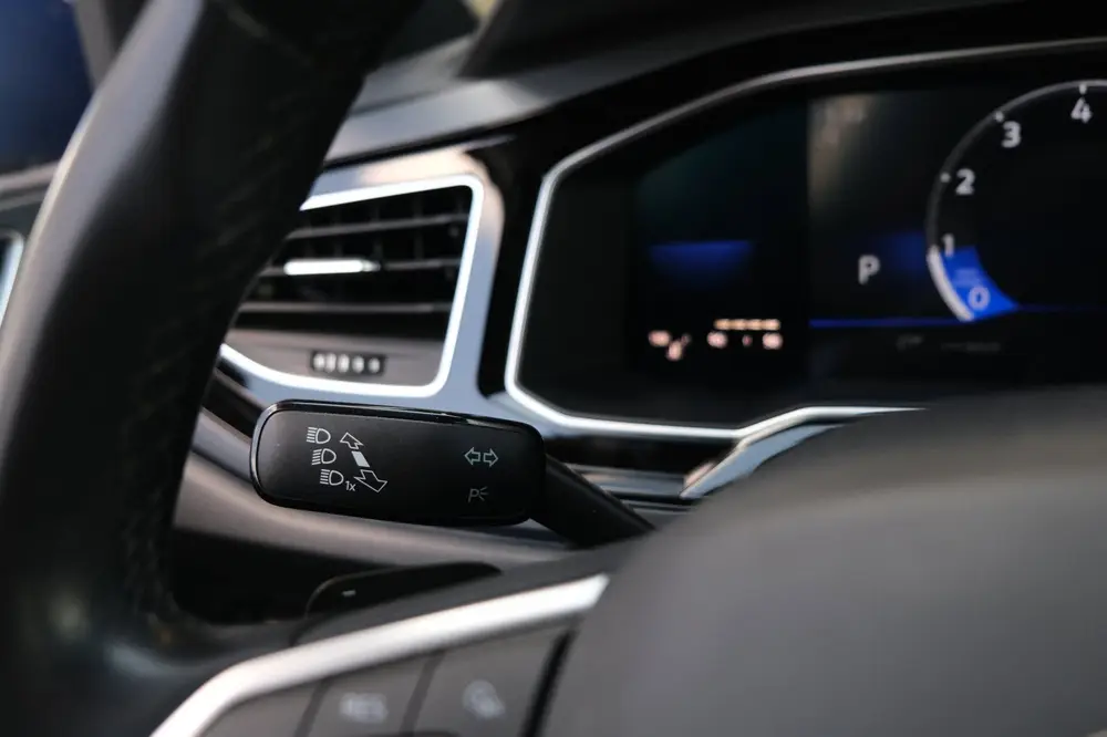 Volkswagen Polo 1.0 TSI 2x R-Line DSG Facelift IQ Matrix Led uit 2022, foto 17