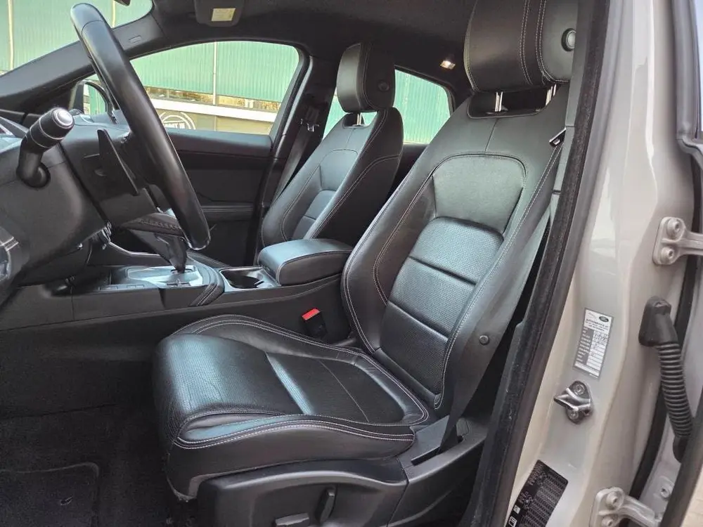 Jaguar E-Pace 2.0 *Carplay*Sfeerverlichting*Adaptieve Cruise uit 2019, foto 3