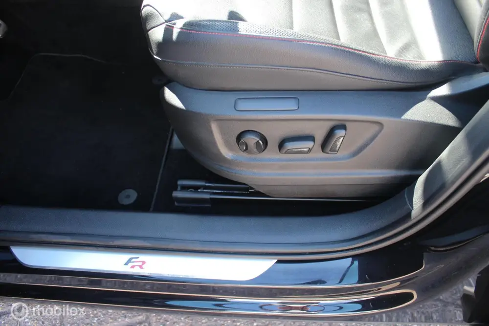 SEAT Ateca 1.5 TSI FR Bsn Virtual uit 2019, foto 12